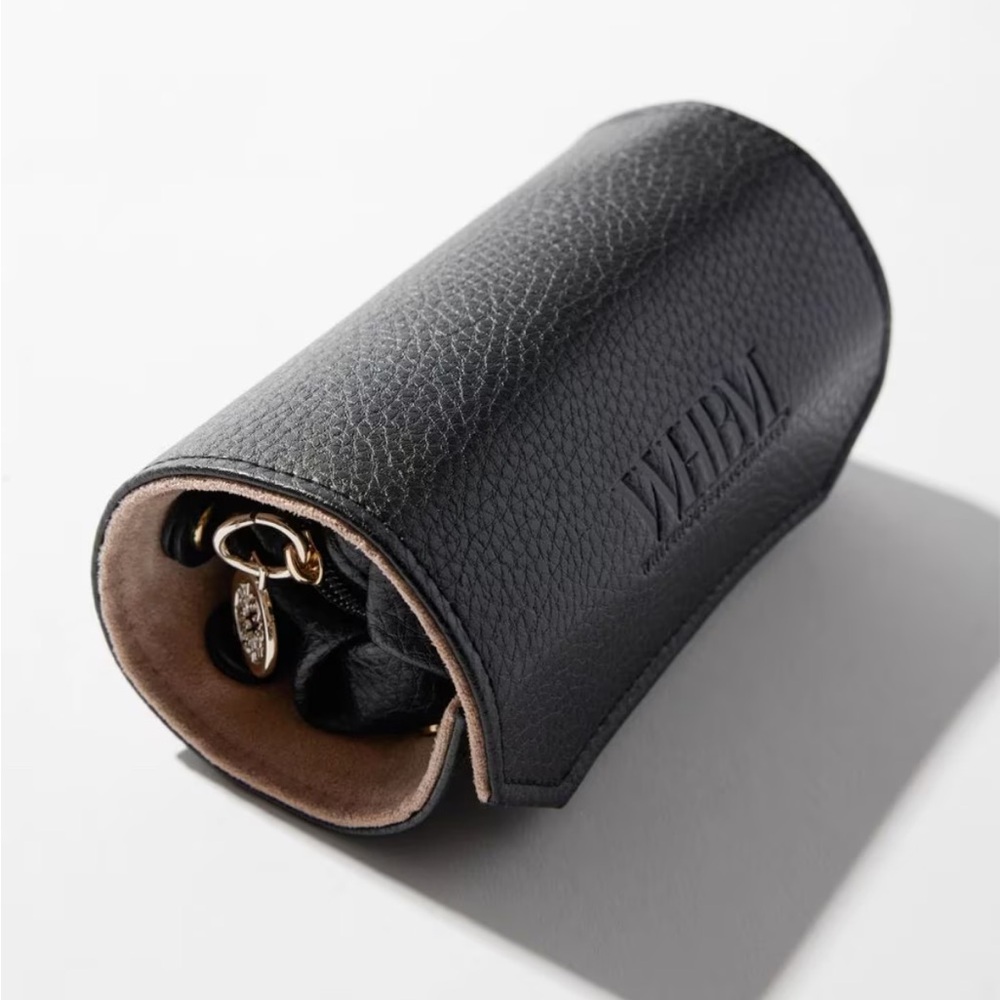 White House Black Market Rollup Jewelry Case